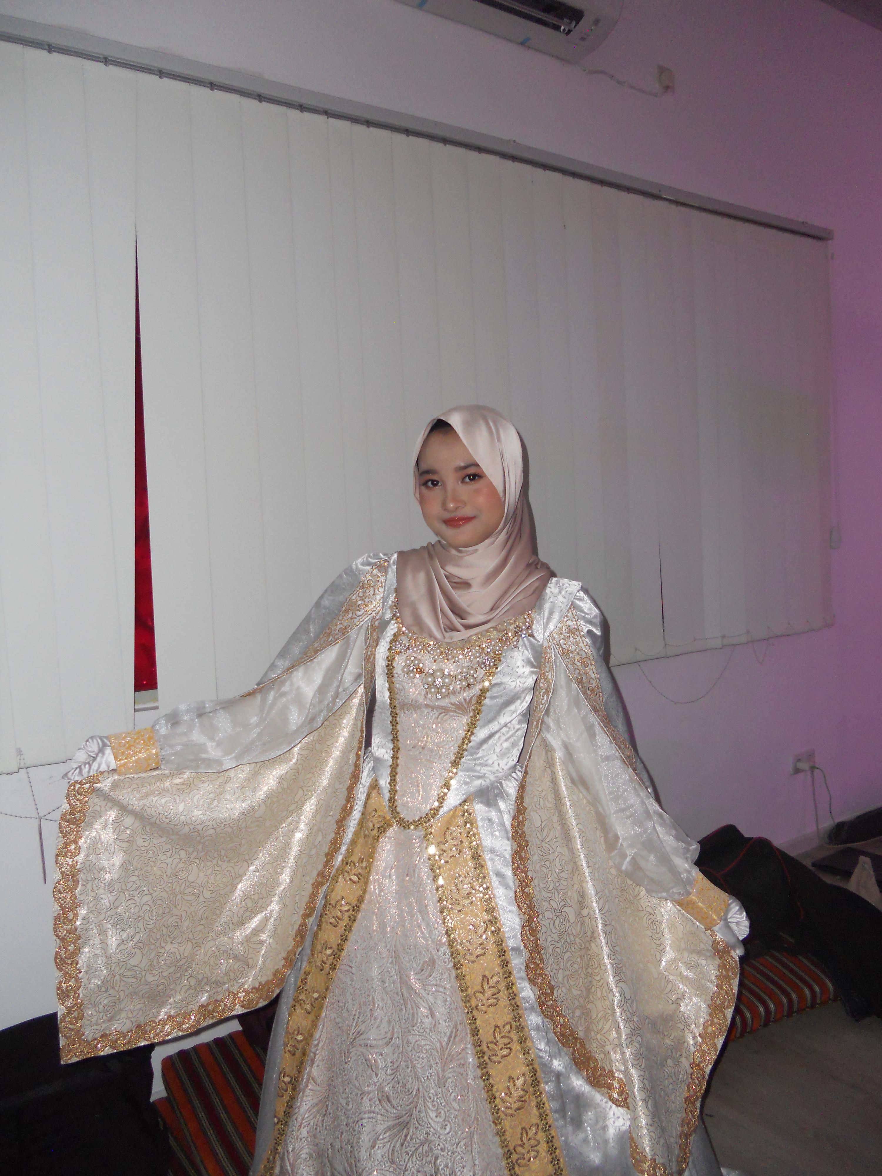 Tudor dress